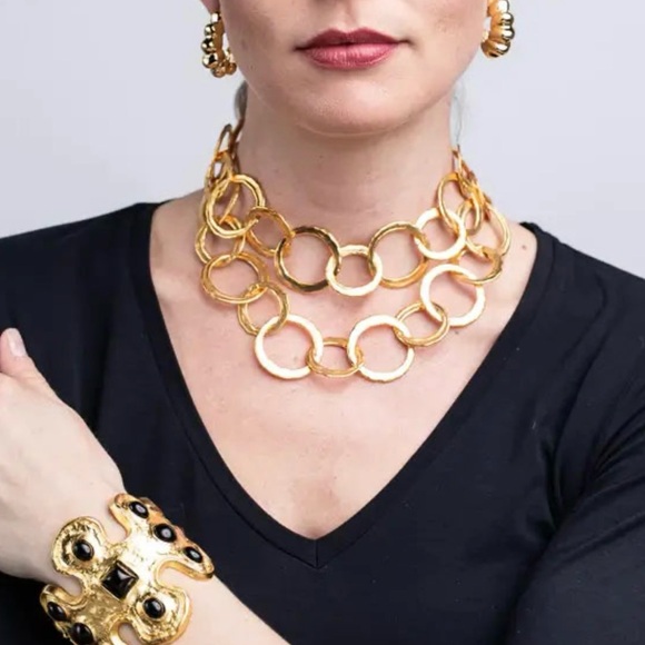 🆕 Kenneth Jay Lane Hammered Gold Circle Necklace Link Famous